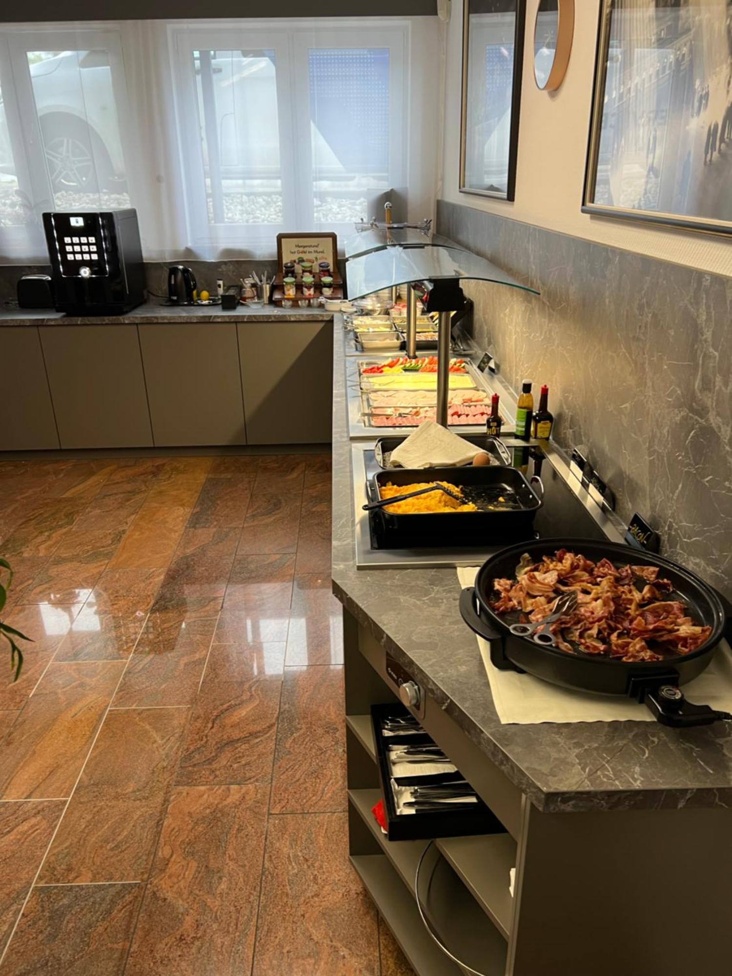 Hotel Aggertal غومرسباخ المظهر الخارجي الصورة