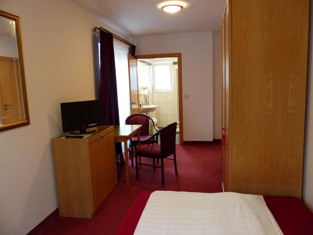 Hotel Aggertal غومرسباخ المظهر الخارجي الصورة