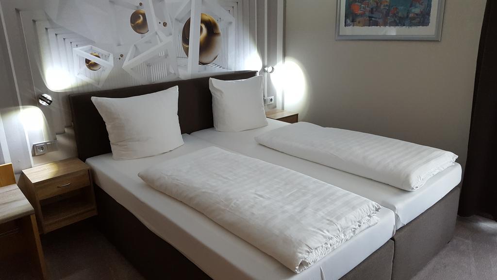 Hotel Aggertal غومرسباخ المظهر الخارجي الصورة