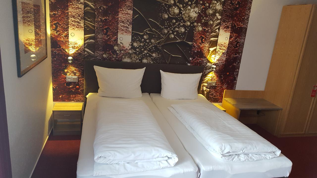 Hotel Aggertal غومرسباخ المظهر الخارجي الصورة